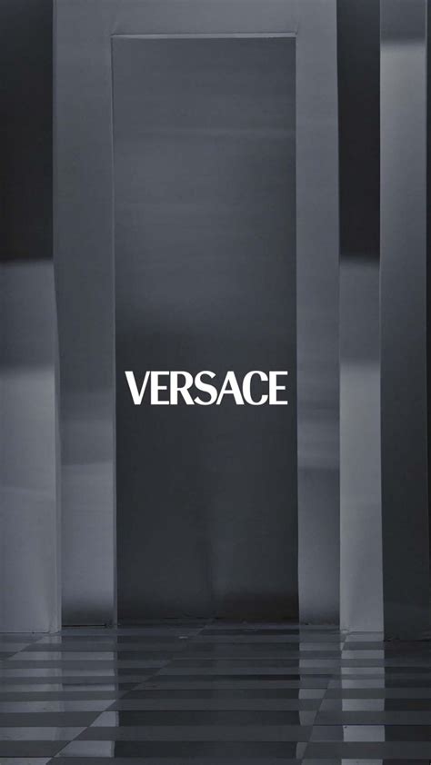 pubblicità versace 2024|versace luxury gb.